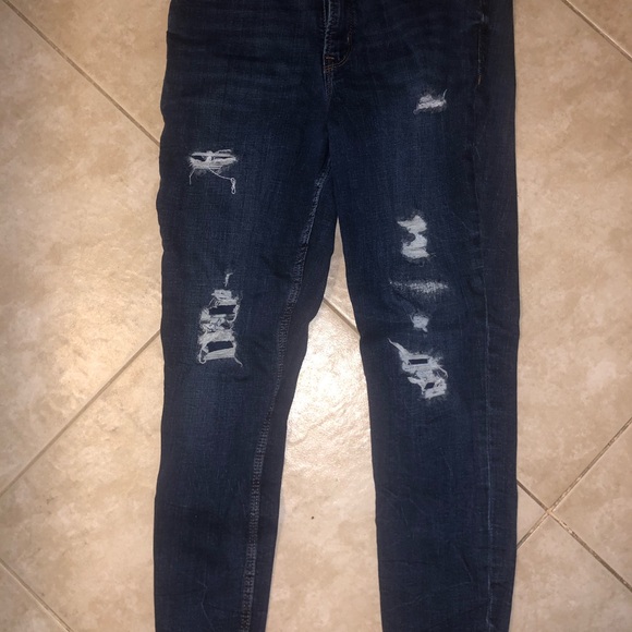 OLD NAVY DENIM ROCKSTAR RIPPED JEANS - Picture 3 of 7